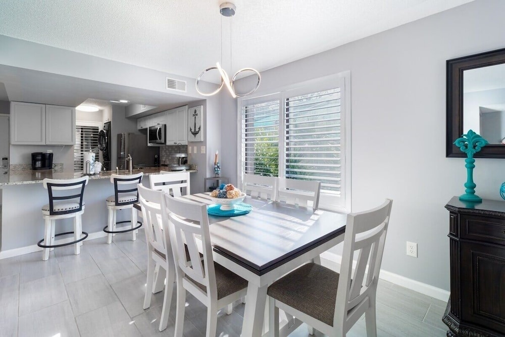 Heron Pointe E1 2 Bedroom Condo