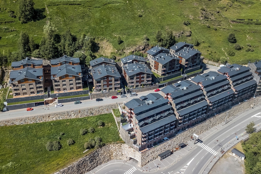 Andorra Ski-in Ski-out Tarter Studio