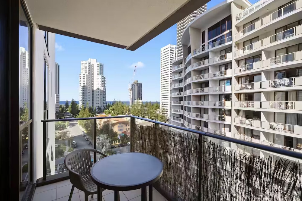 Avani 906 Central Broadbeach