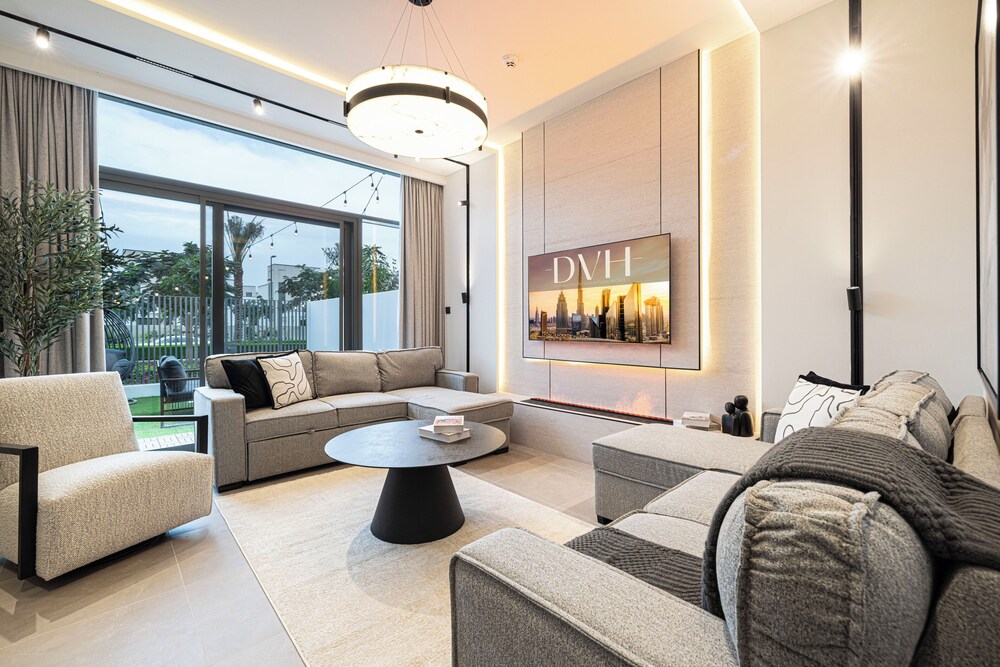 Arabian Ranches 3 Luxury 4 Bedroom Villa