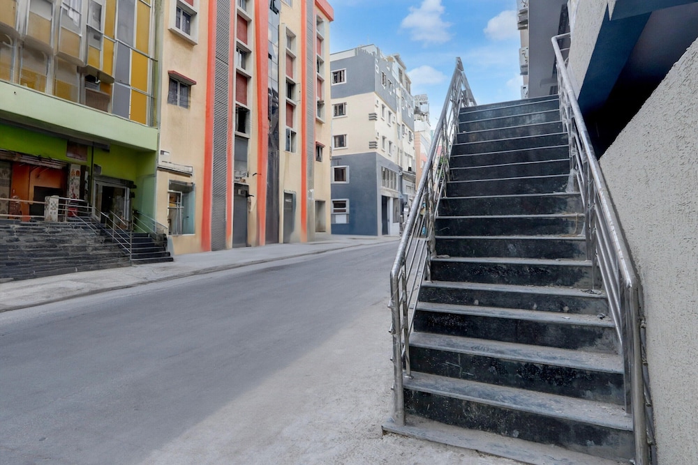 Mordern Stay at Kukatpally Hyderabad