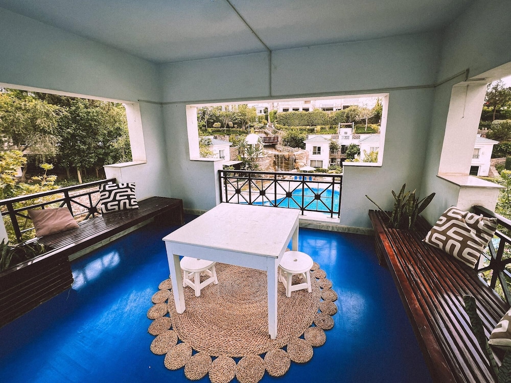 Vesta - Luxury APT - 1BR - Mountain View Residence