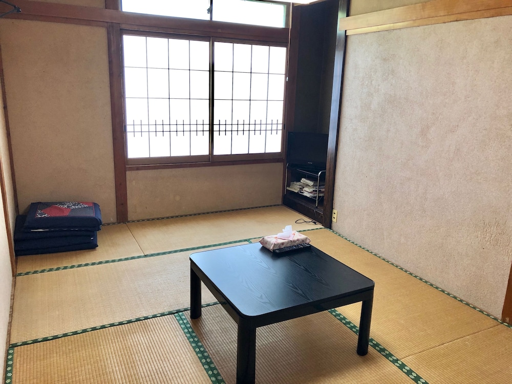 Minshuku Tsunago view 3