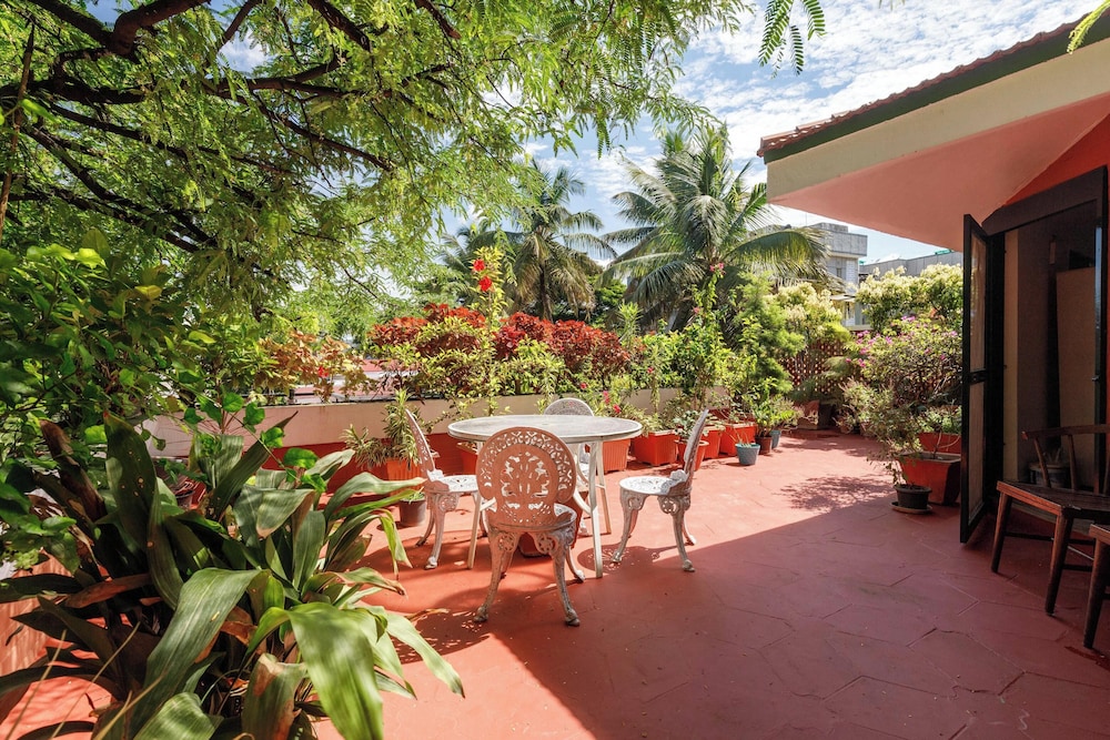 Casa Bianca by Red Olivenr Taj MG Roadpvt Garden