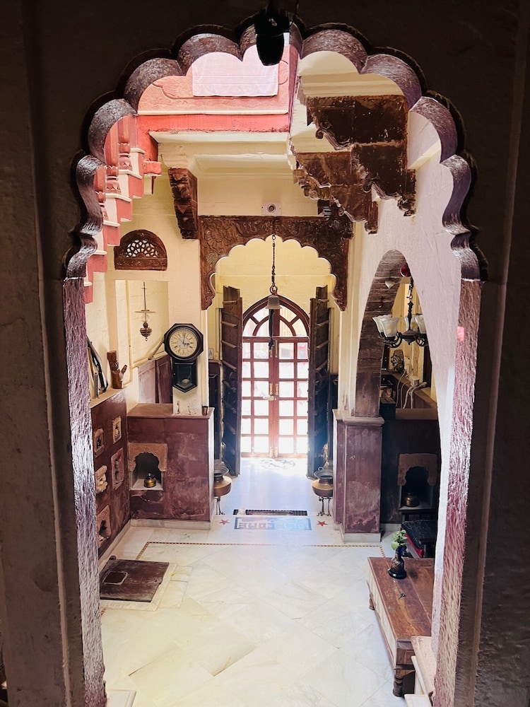 Juna Mahal view 2