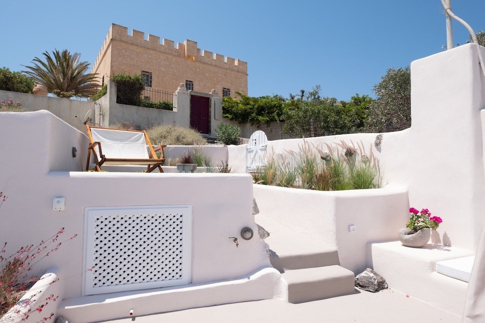 Olive Cave Houses