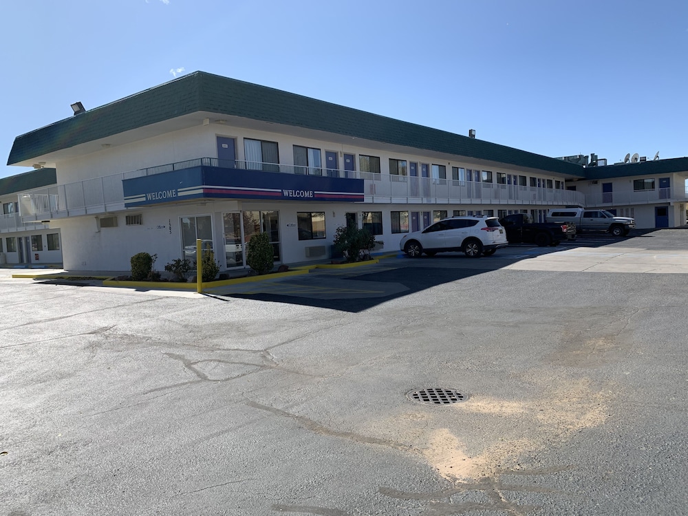 Motel 6 Grants, NM