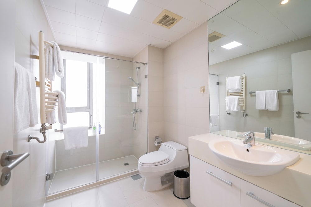 Tyms 3BR 2BA Apt Near Metro