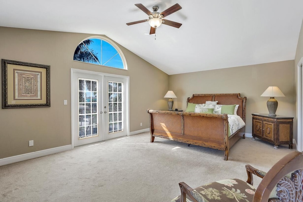 Pet-friendly Two-story Home With Pool, Spa, and Grill view 2