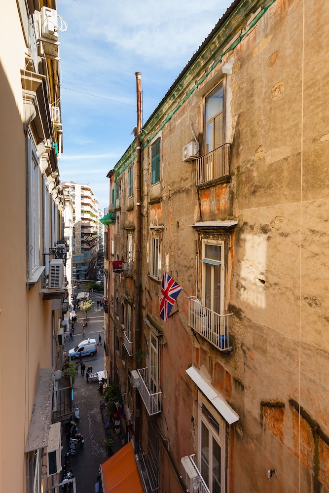 Don Pedro Rooms Vicerè di Toledo in the city center