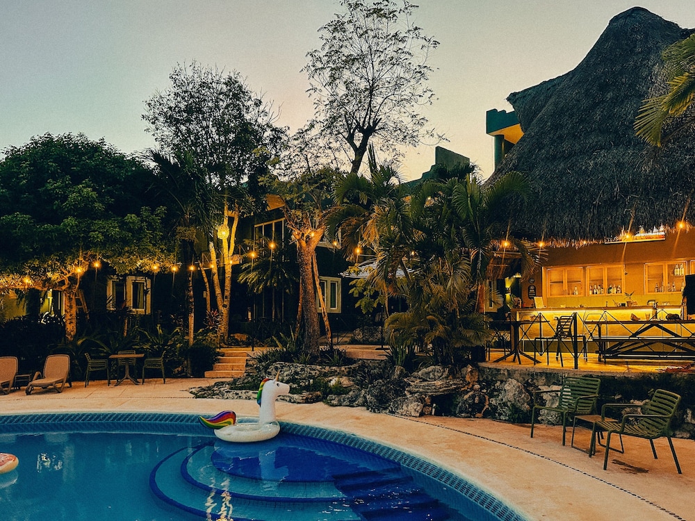 Viajero Bacalar Hostel