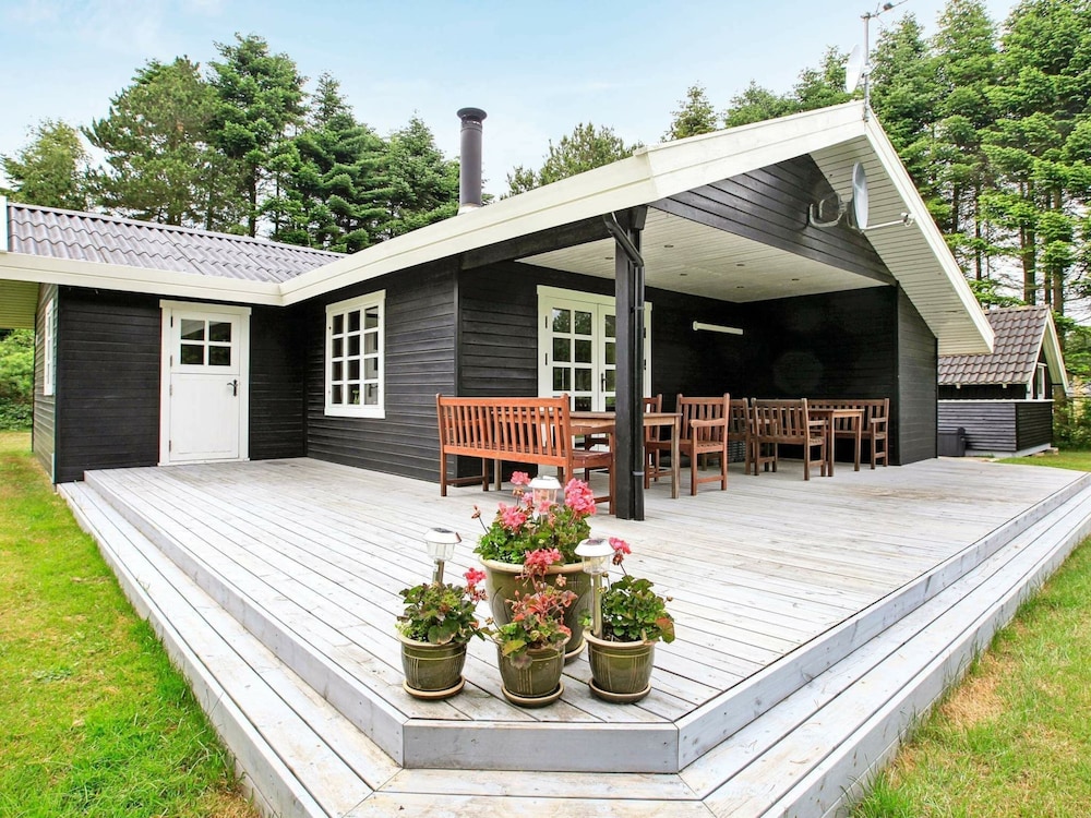 8 Person Holiday Home in Hojslev view 4