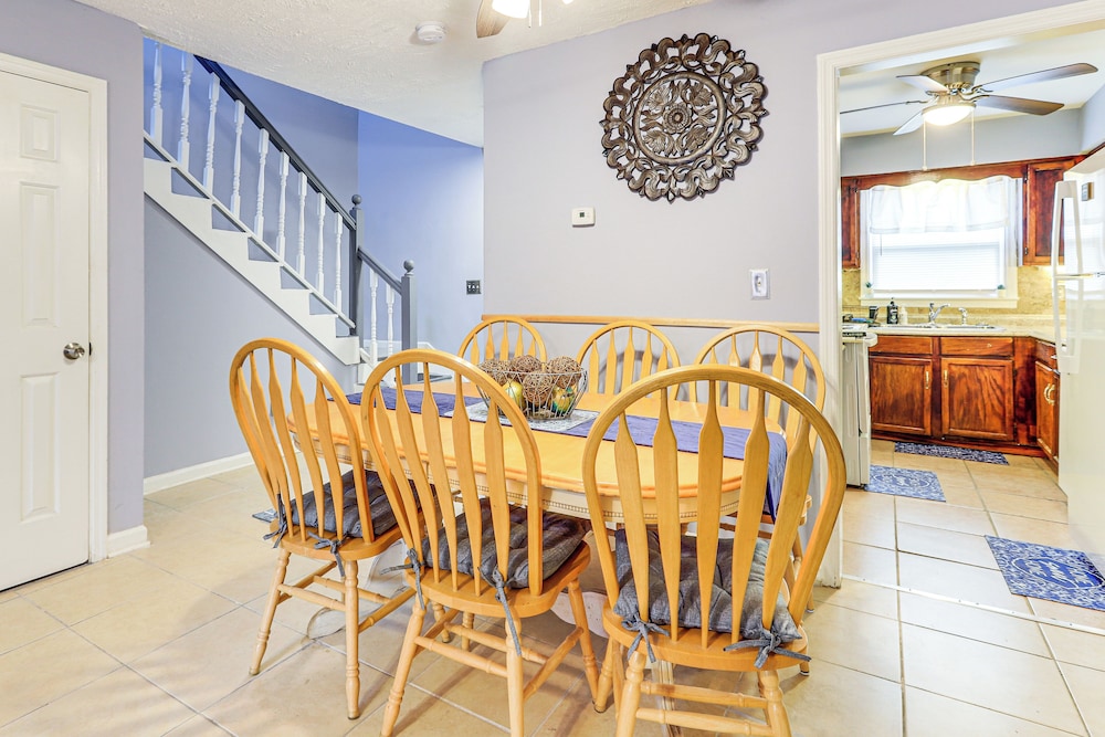 Easy ATL Access: Suburban Home Base w/ Patio