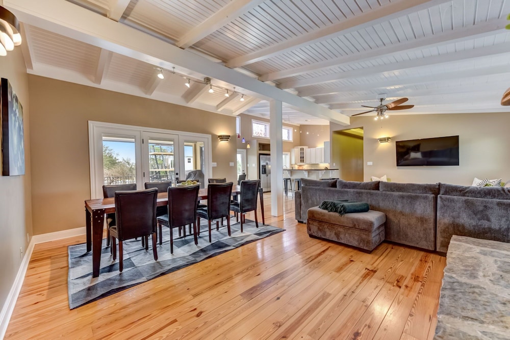 Hillview Estate