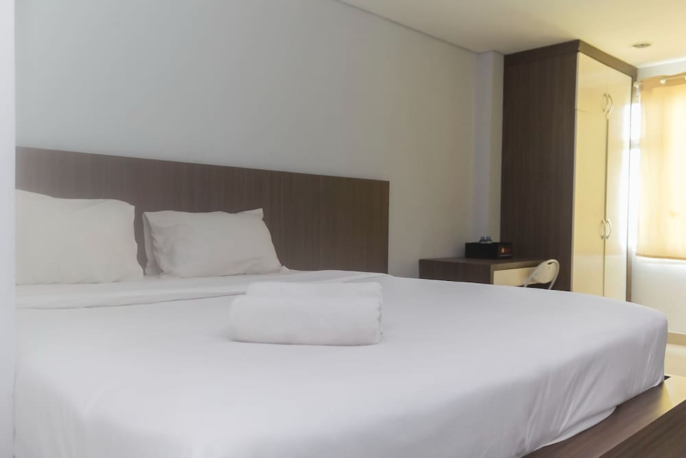 Homey And Comfort Studio At The Enviro Apartment view 4