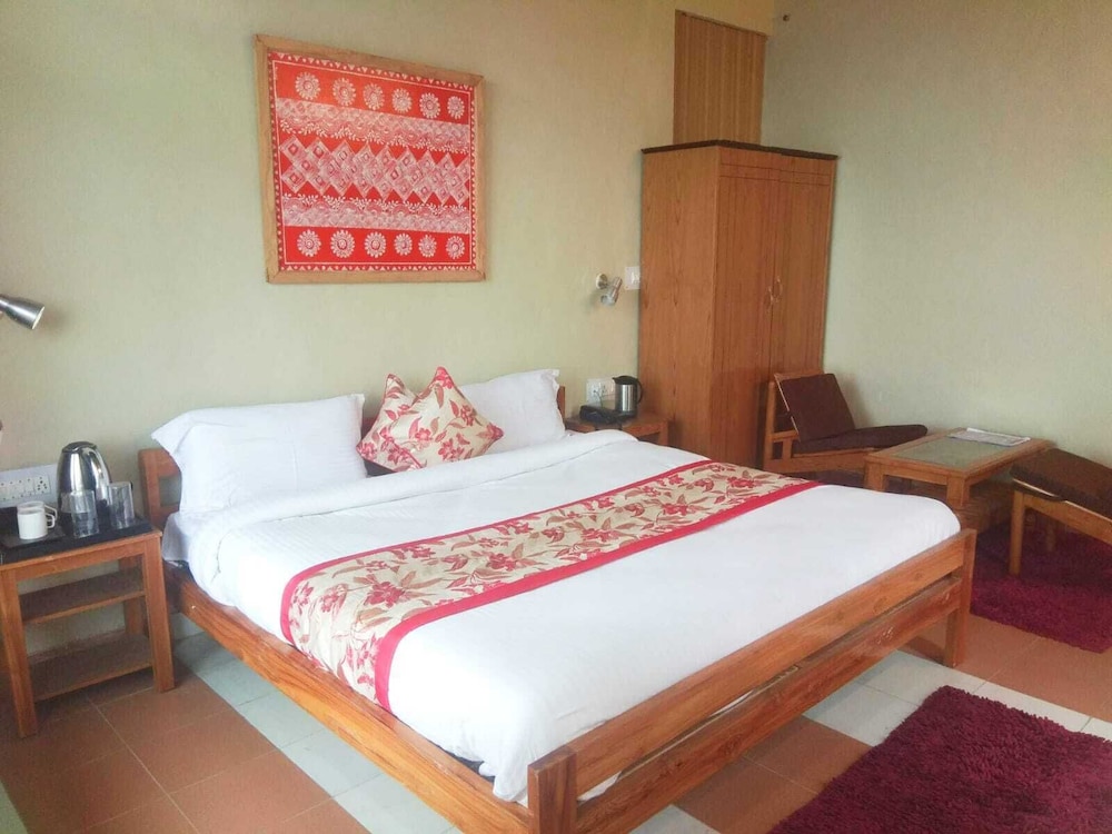 Hotel Kaafal Cottage Ranikhet