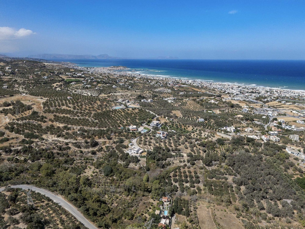 Maratho Villa - With Private Pool