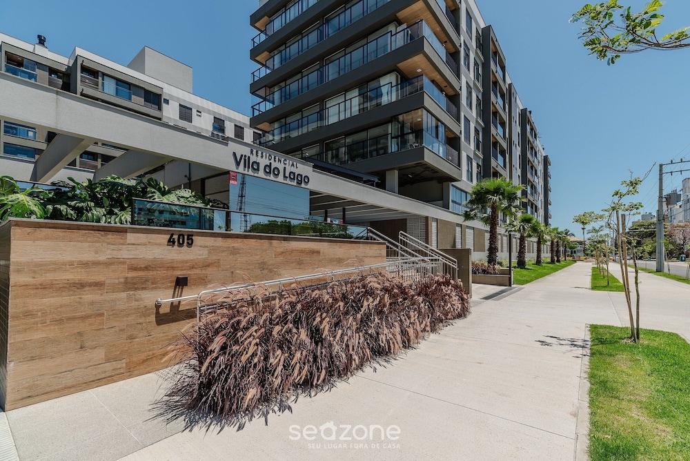 Cond Apartments Vila do Lago in Jurere - VLO