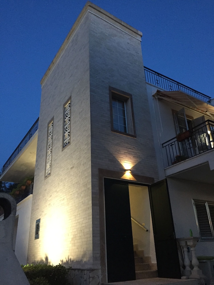 Photo 42