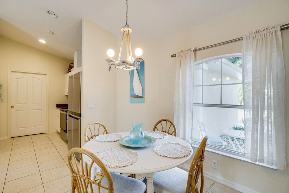 Family Haven w/ Pool! 8 Mi to Warm Mineral Springs