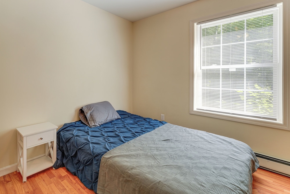 4 Mi to Long Lake! Secluded Haven w/ Fenced Yard