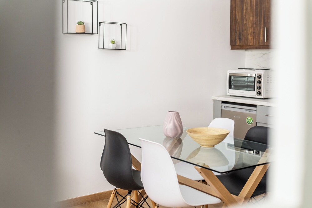 Leochares Lifestyle Apartments