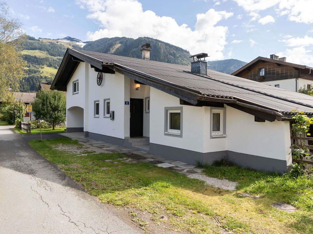 Spacious Chalet in Maishofen near Forest view 5
