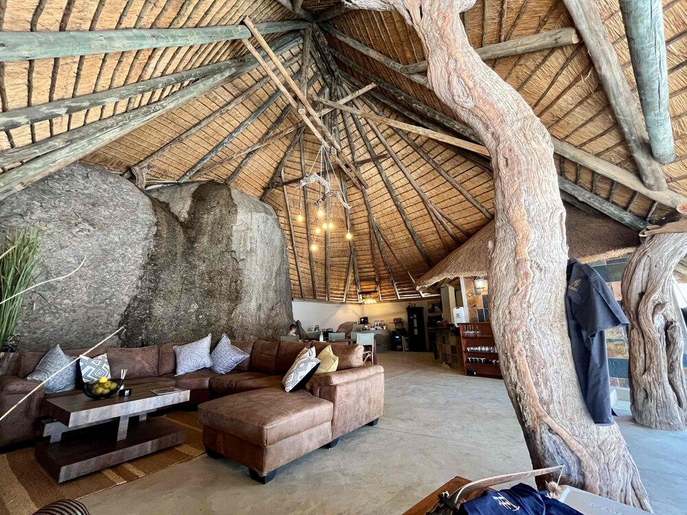 Timbila Game Lodge