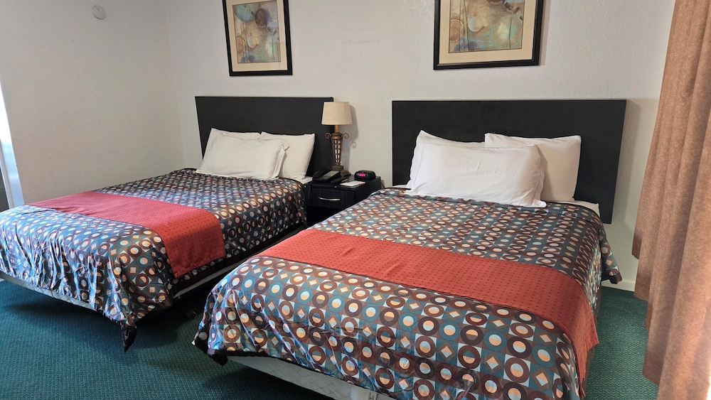 Merida Inn and Suites