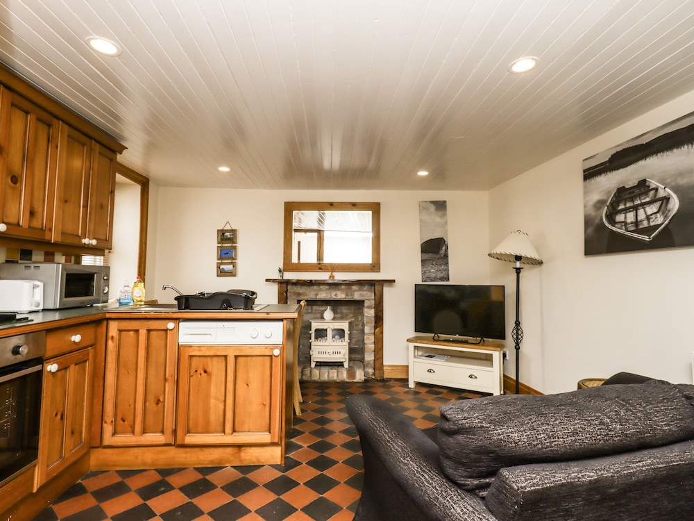 2 Burnside Place