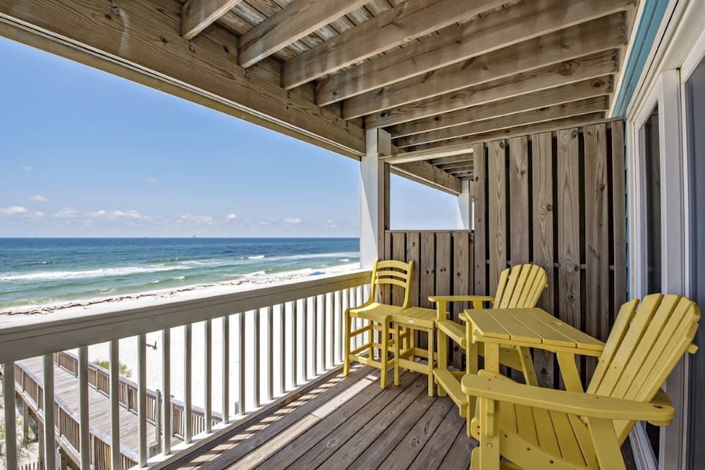 Beachfront 5bed Easybreezy East