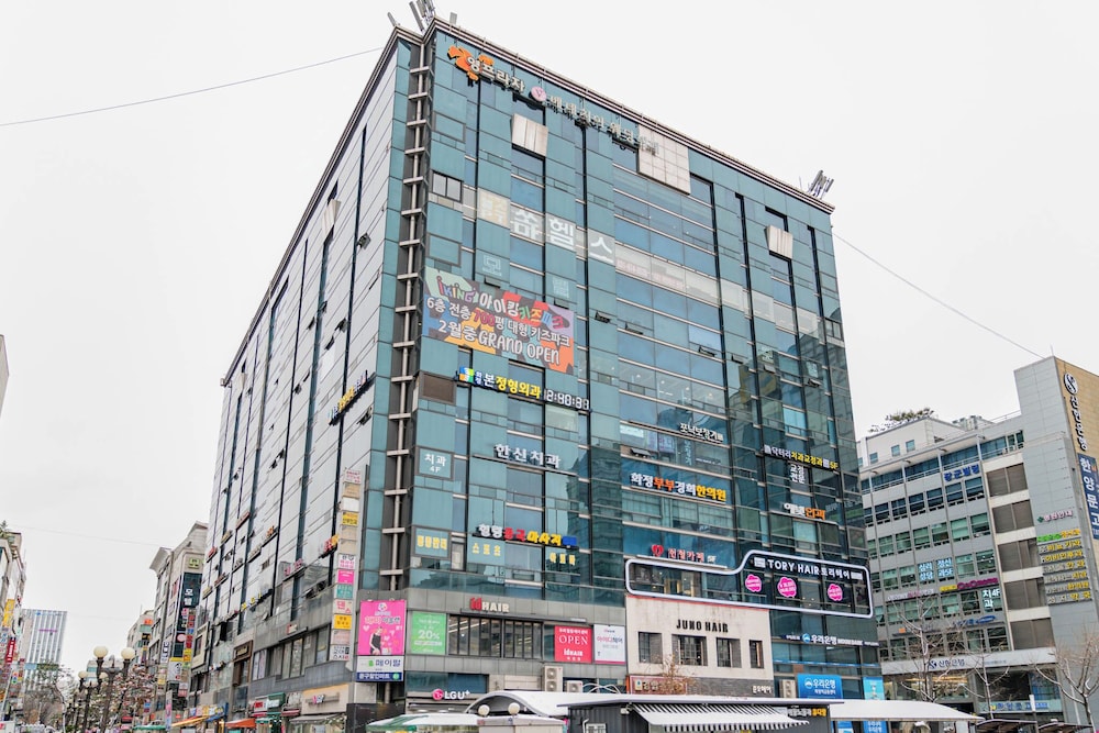 Hwajeong Hotel jun