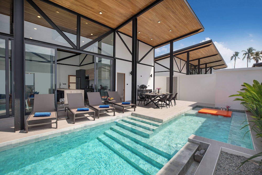 17m Oxygen Pool Villa Sunset Garden 11