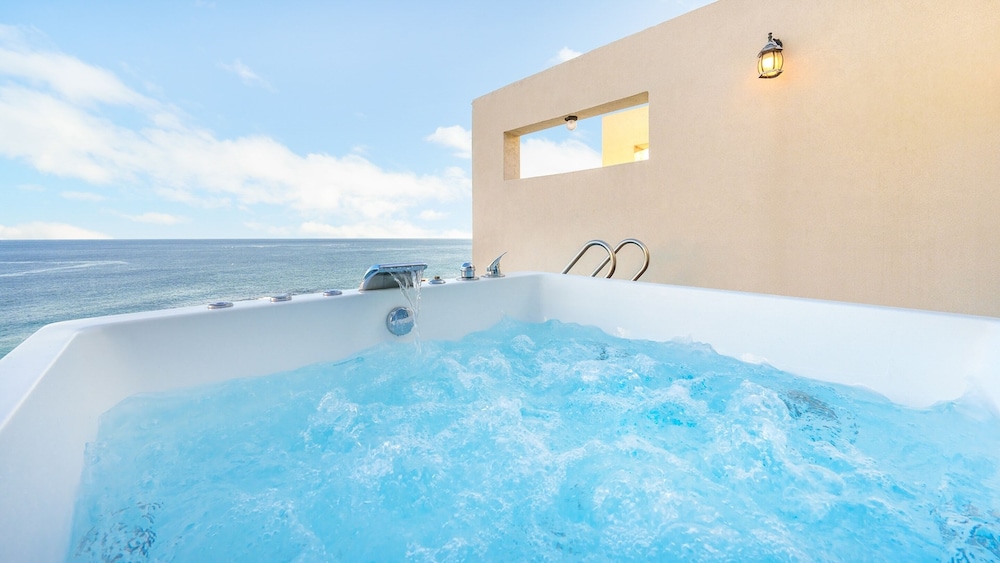 Yeongdeok The Best Pool Villa