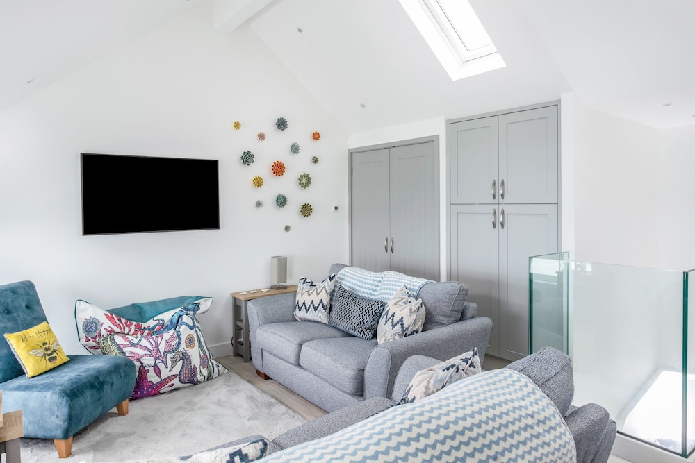 Loe Cottage