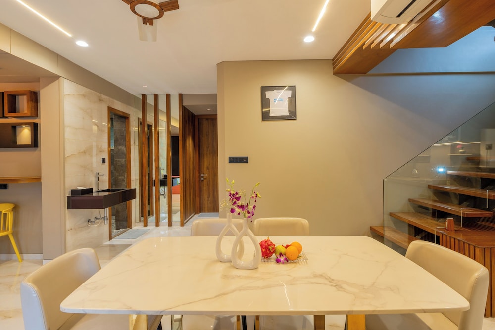 Alaya Stays - Imperial Mystara 5BHK near Khandala Hills
