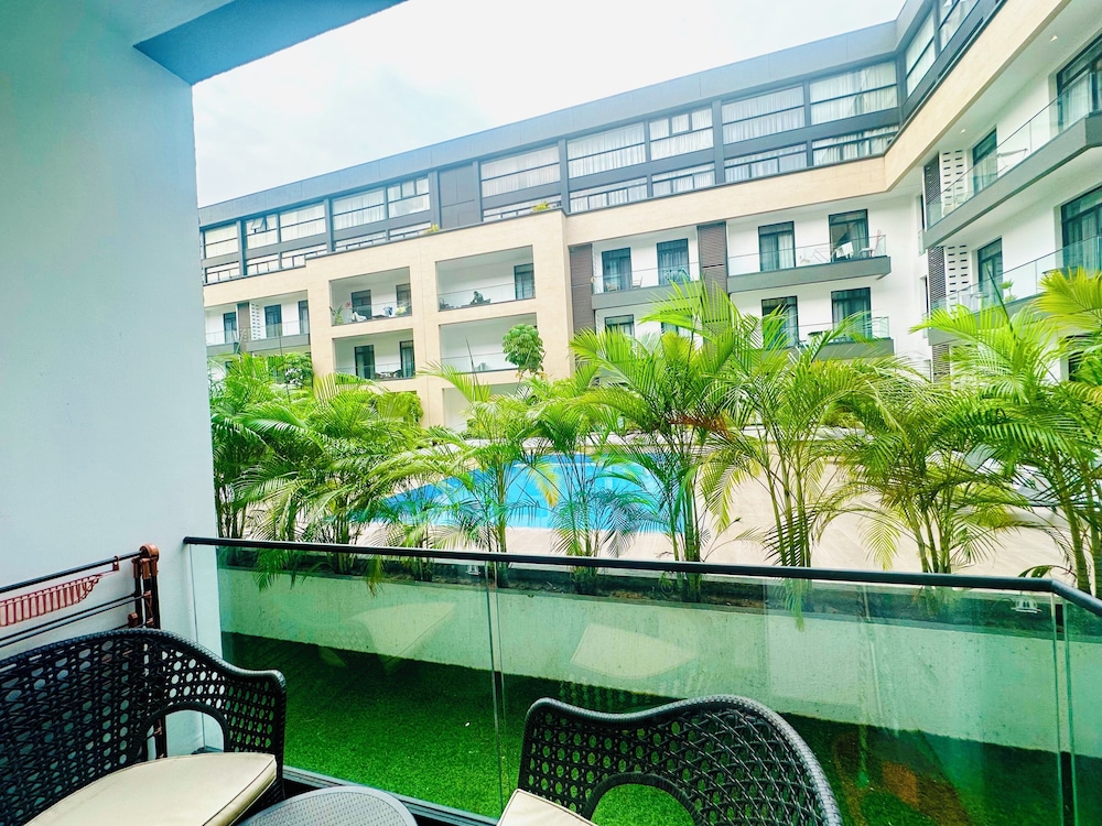 Loxwood Apartment