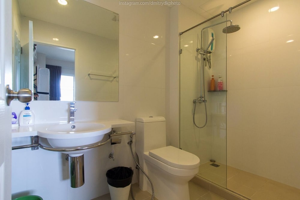 1703 - 2 Bdr Condo Seaview Boathouse Hua Hin