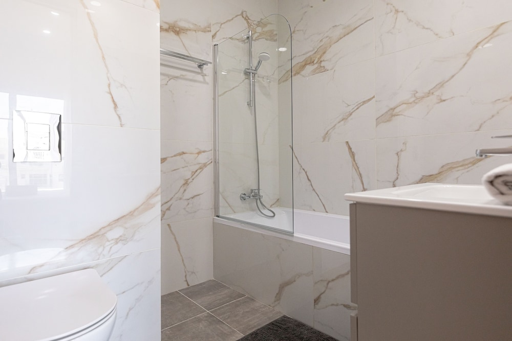 YAMAS Urban Living Platinum 77 Penthouses