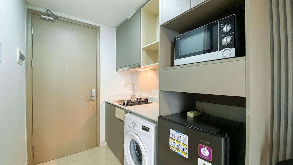 Brand New And Homey Studio At Gold Coast Apartment Pik