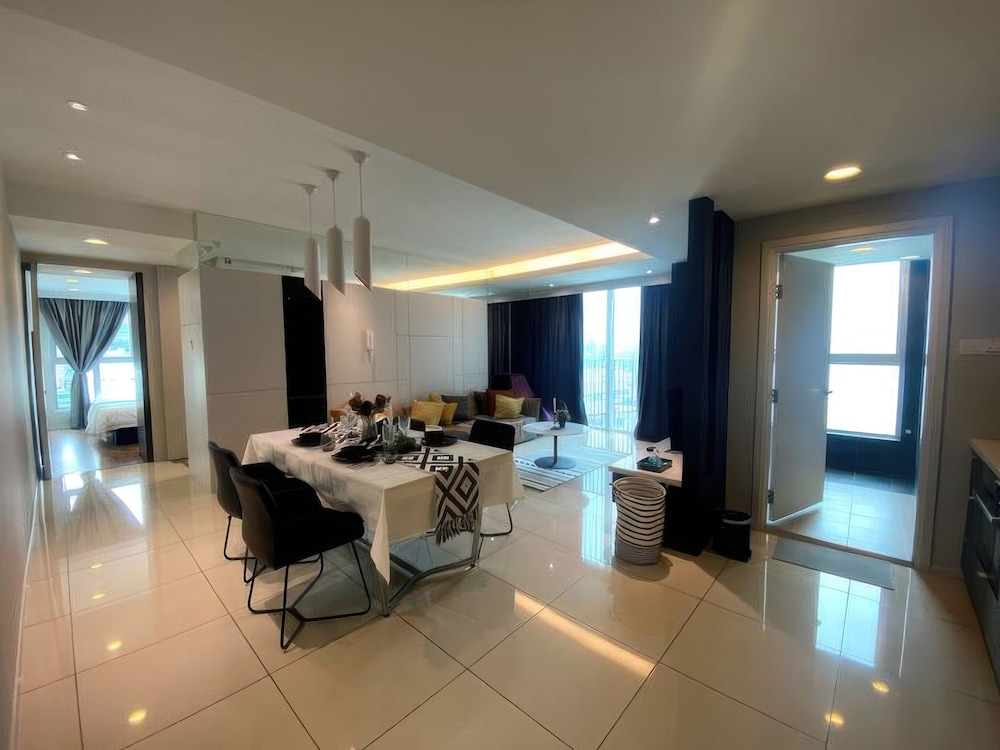 VERVE Suites KL South Apartments & Condo