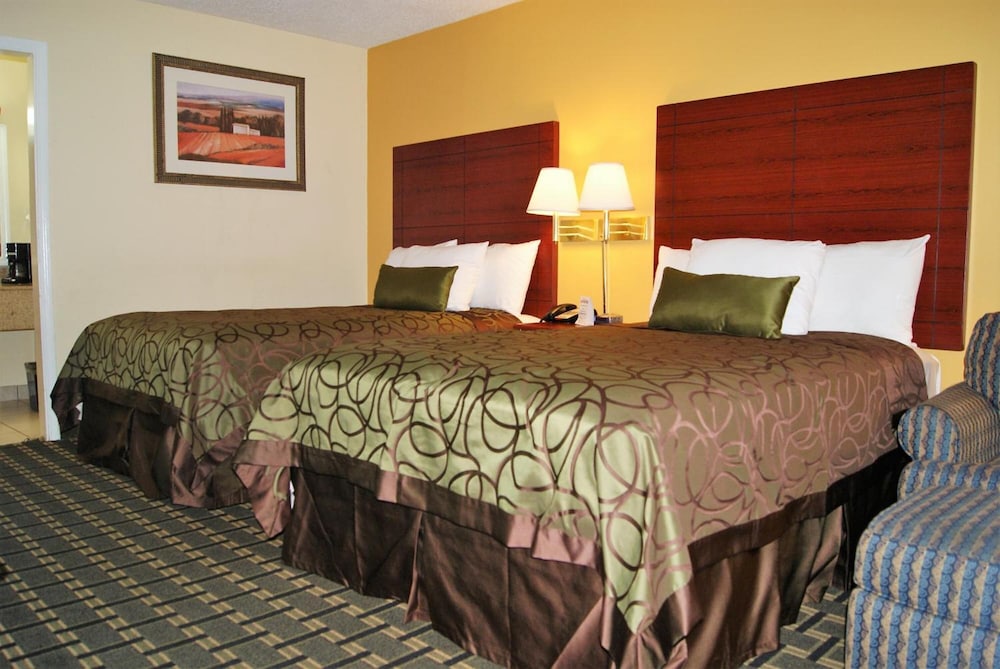 Red Carpet Inn