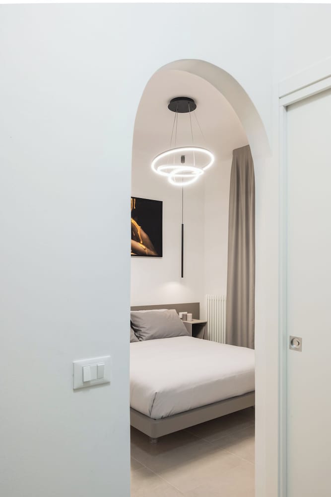 Luxury Station Suite