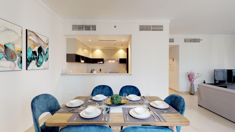 Lux BnB Dubai Creek Residences