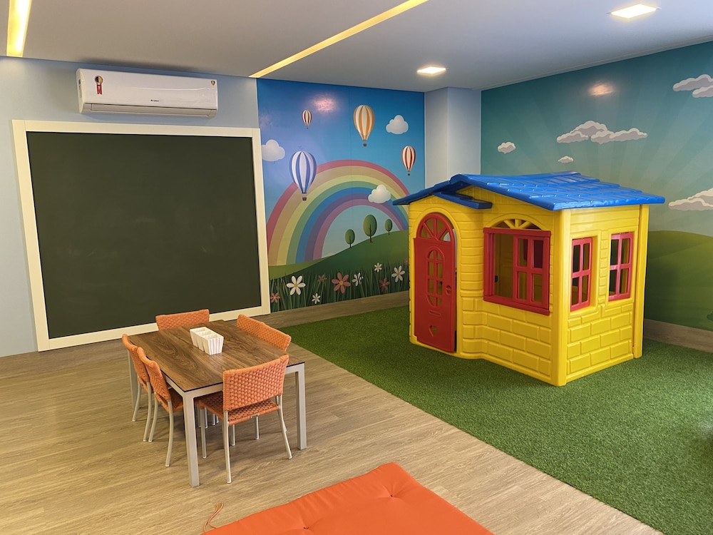 Bela Hospedagem - Flat luxo no One Way view 2