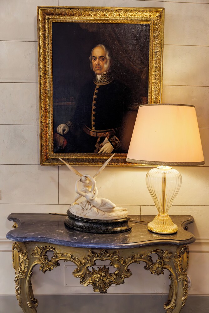 PALAZZO DELLA BIANCA- Royal Experience