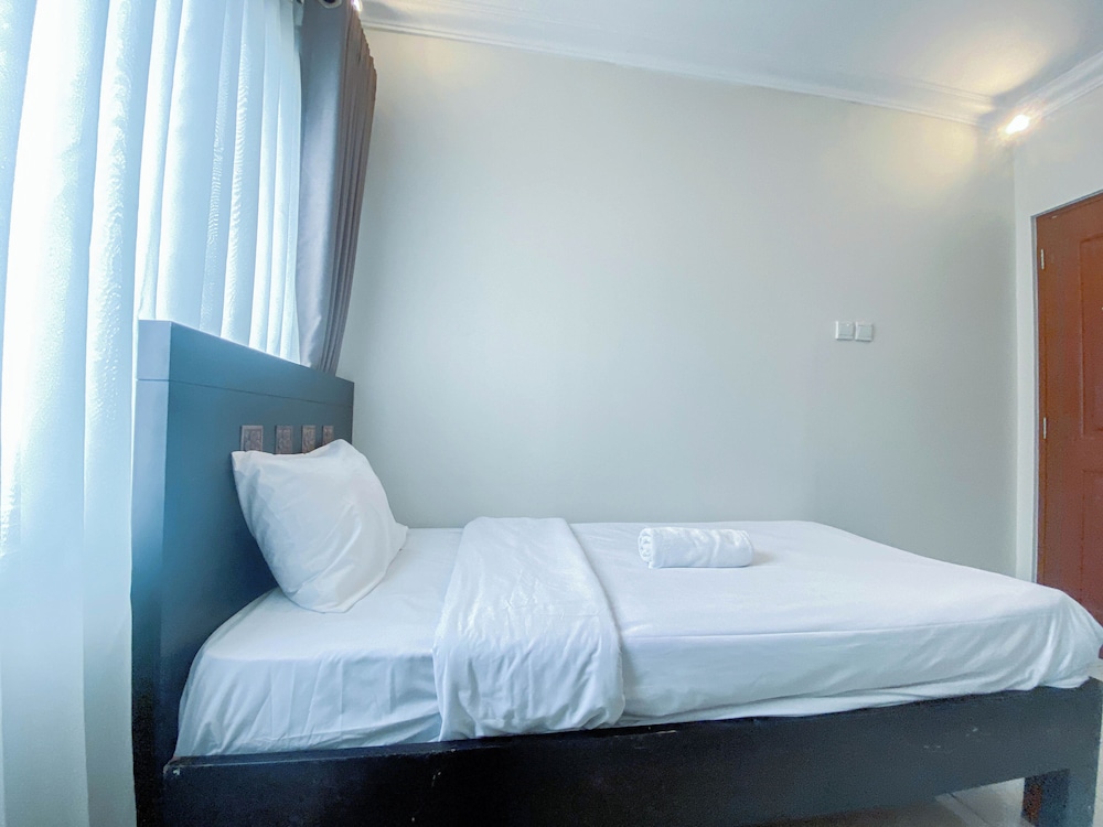 The Signature 2BR at Grand Setiabudi Apartment By Travelio