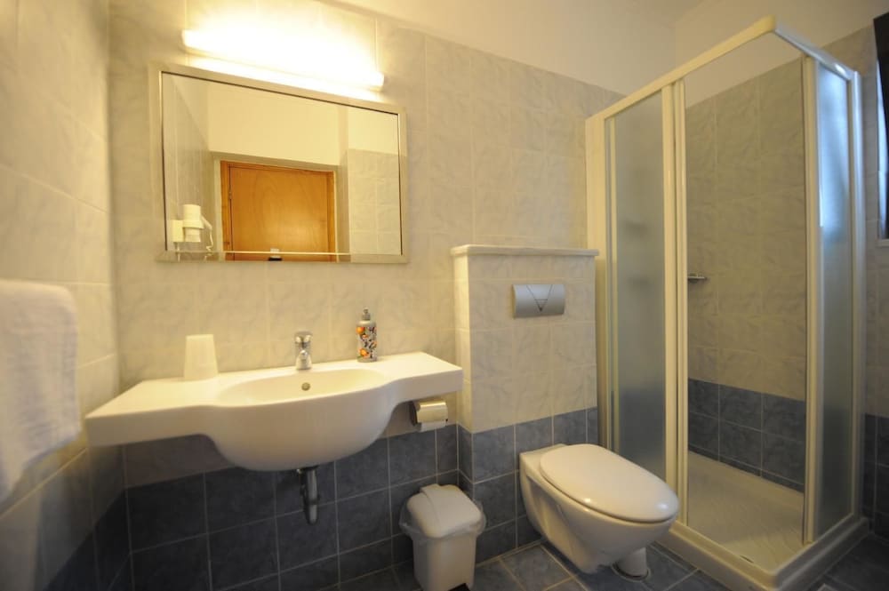 Golden View Studios photo 2