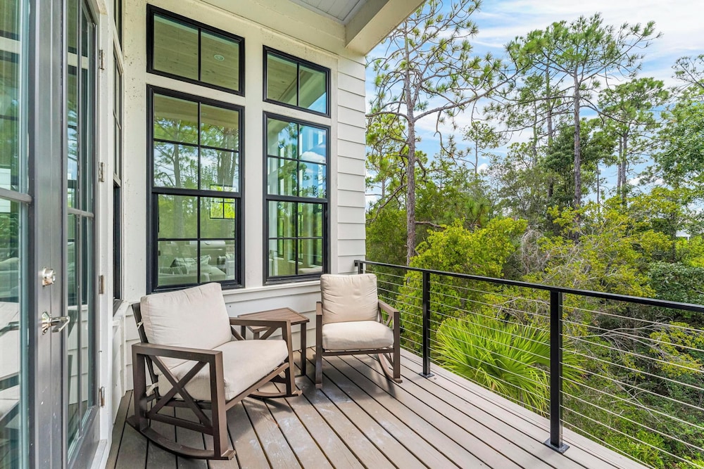 30A Beach House - Mia's Beach House