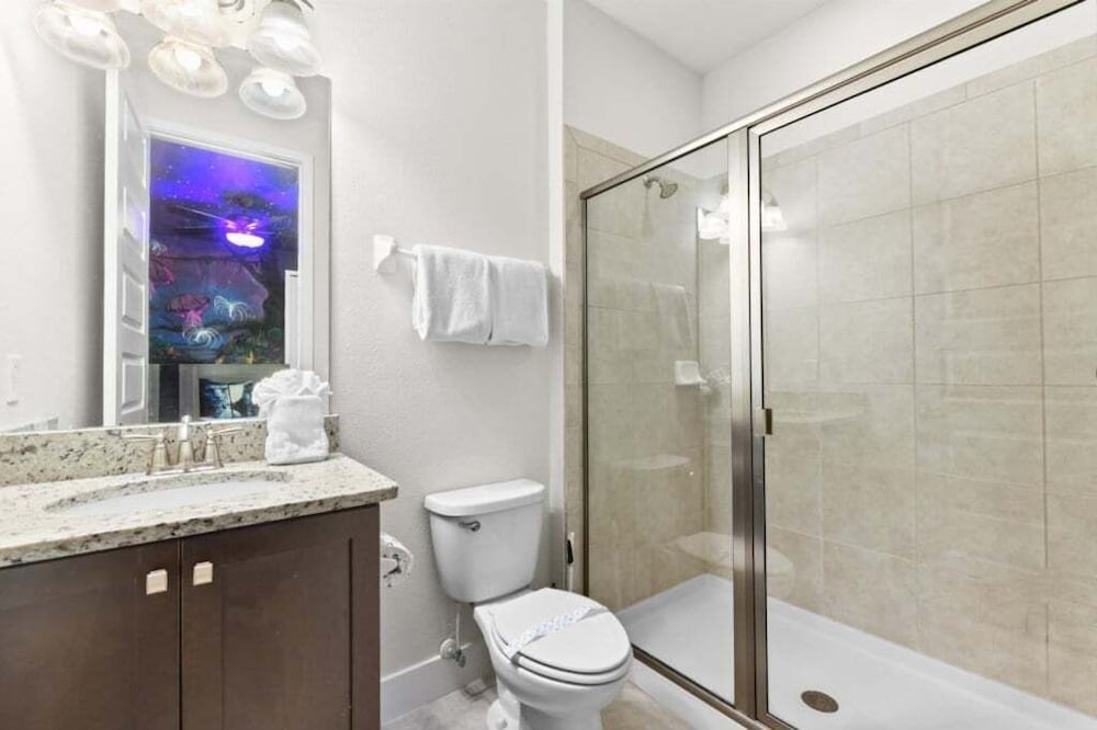 Elegant 8br Retreat W/ Private Pool, Spa & Family-friendly Comfort 8 Bedroom Villa